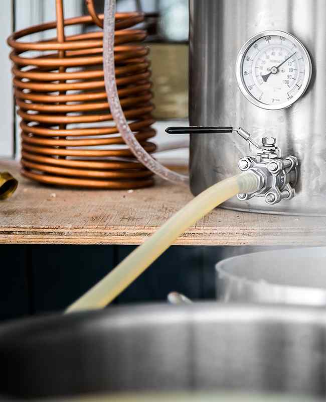 https://bullfrogcreekbrewing.com/wp-content/uploads/2017/05/home_ingredients_02.jpg